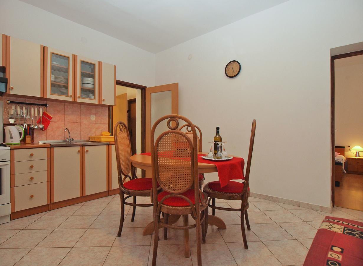Apartment Vladimira 1569 普拉 外观 照片