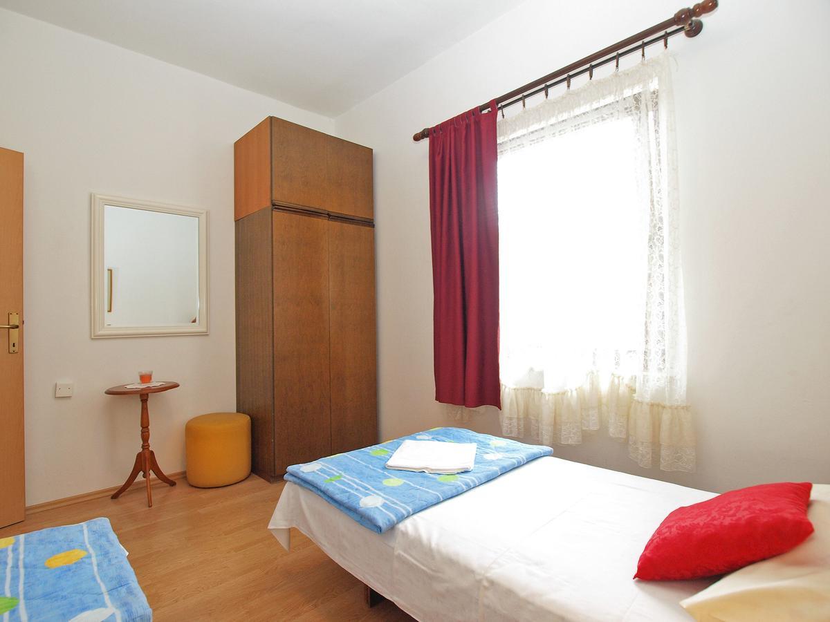 Apartment Vladimira 1569 普拉 外观 照片