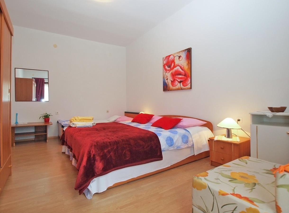 Apartment Vladimira 1569 普拉 外观 照片