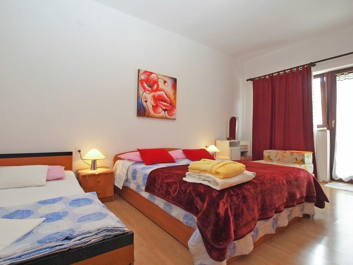 Apartment Vladimira 1569 普拉 外观 照片